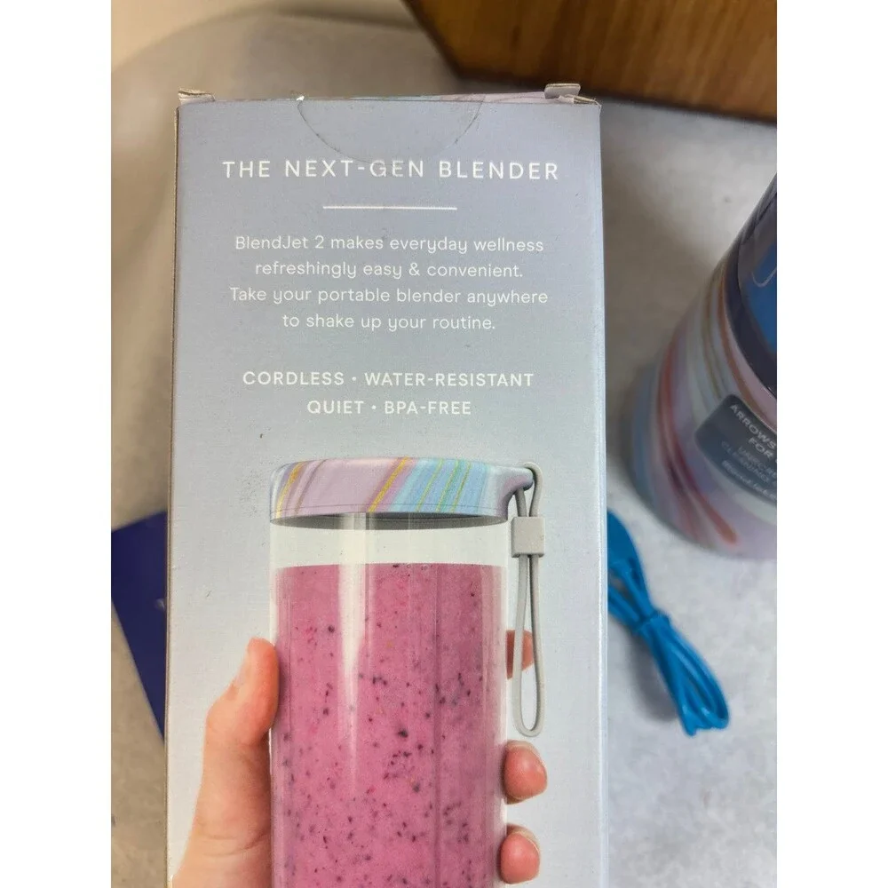 Portable Blendjet Rechargeable Smoothie blender NEW